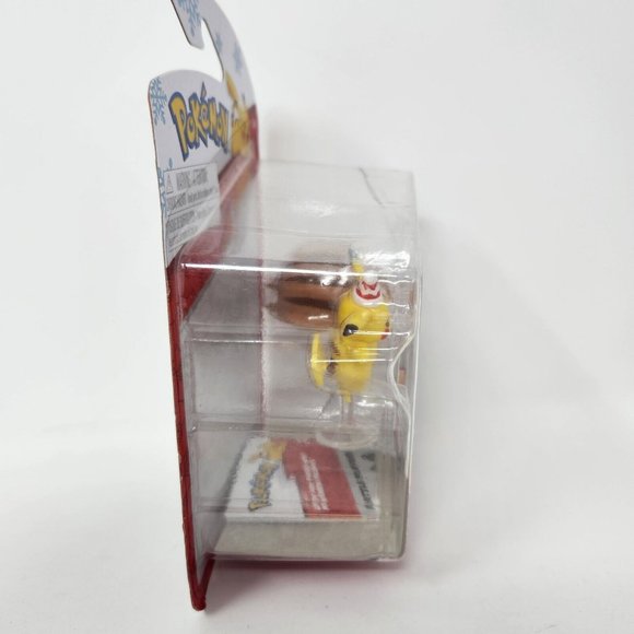 Pokemon Battle Feature Pack Pikachu w/ Santa Hat and Swinub Figures - Picture 3 of 9